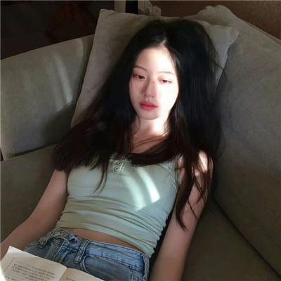 蕾哈娜内衣秀4